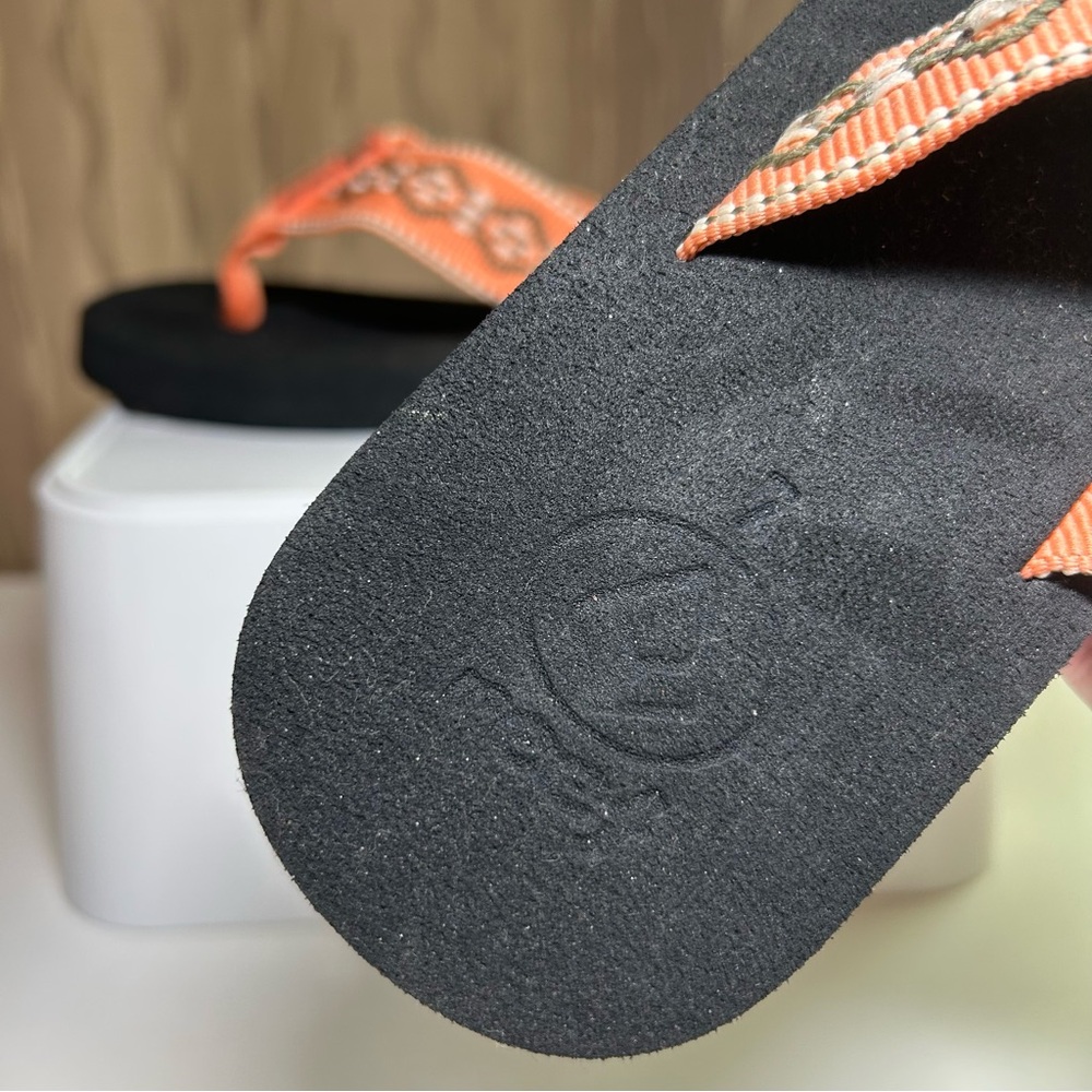 Reef Flip Flops Women's 7 Coral Orange Black Woven Strap Lightweight Comfy NWOT - Picture 12 of 13